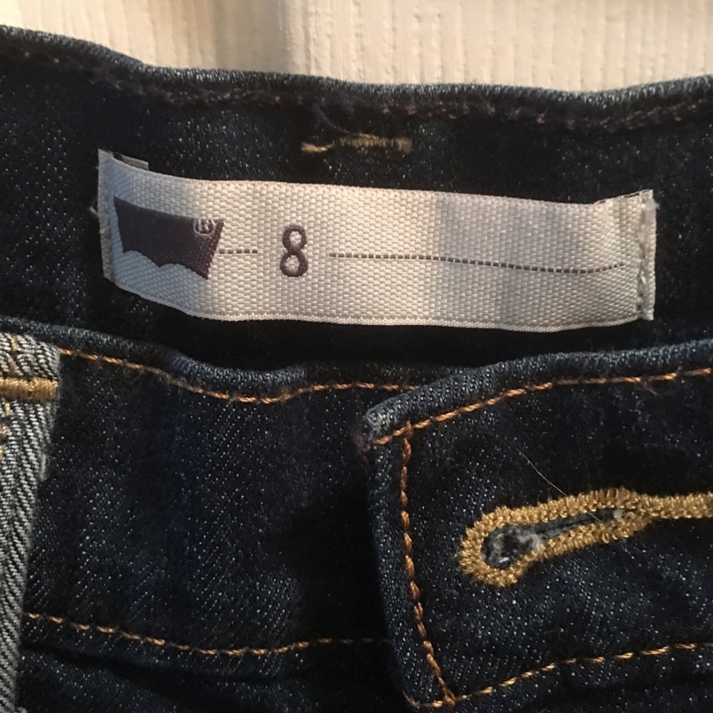 Levi’s capris - Picture 3 of 5